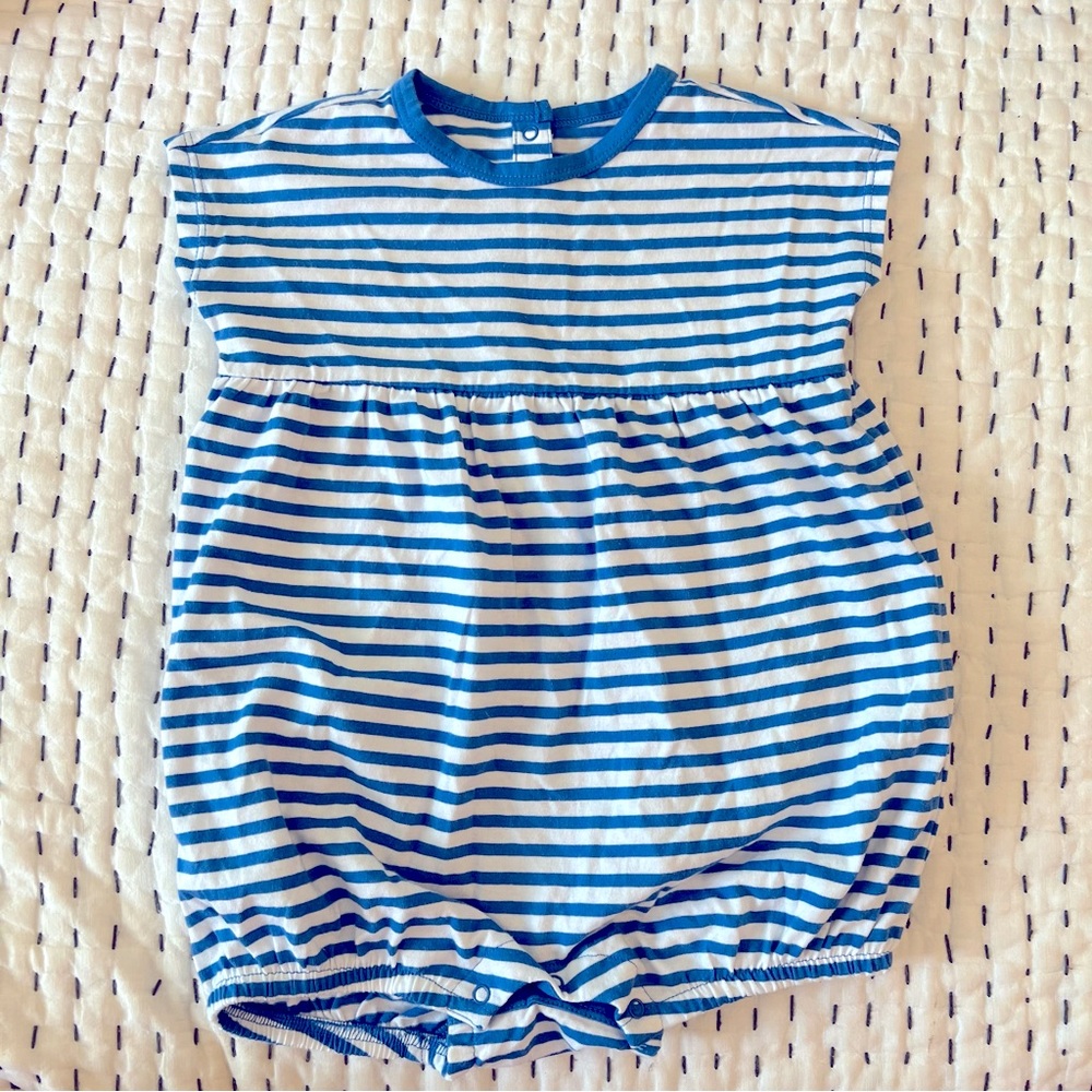NEW without tags! Never worn! Primary Baby bubble shortie in stripe